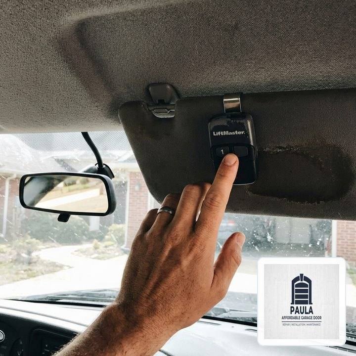 Paula Affordable Garage Door Dispatch in Bellwood (Maywood Area): Heavy-Duty EPDM Perimeter & Bottom Seal Weatherproofing - Bellwood, IL